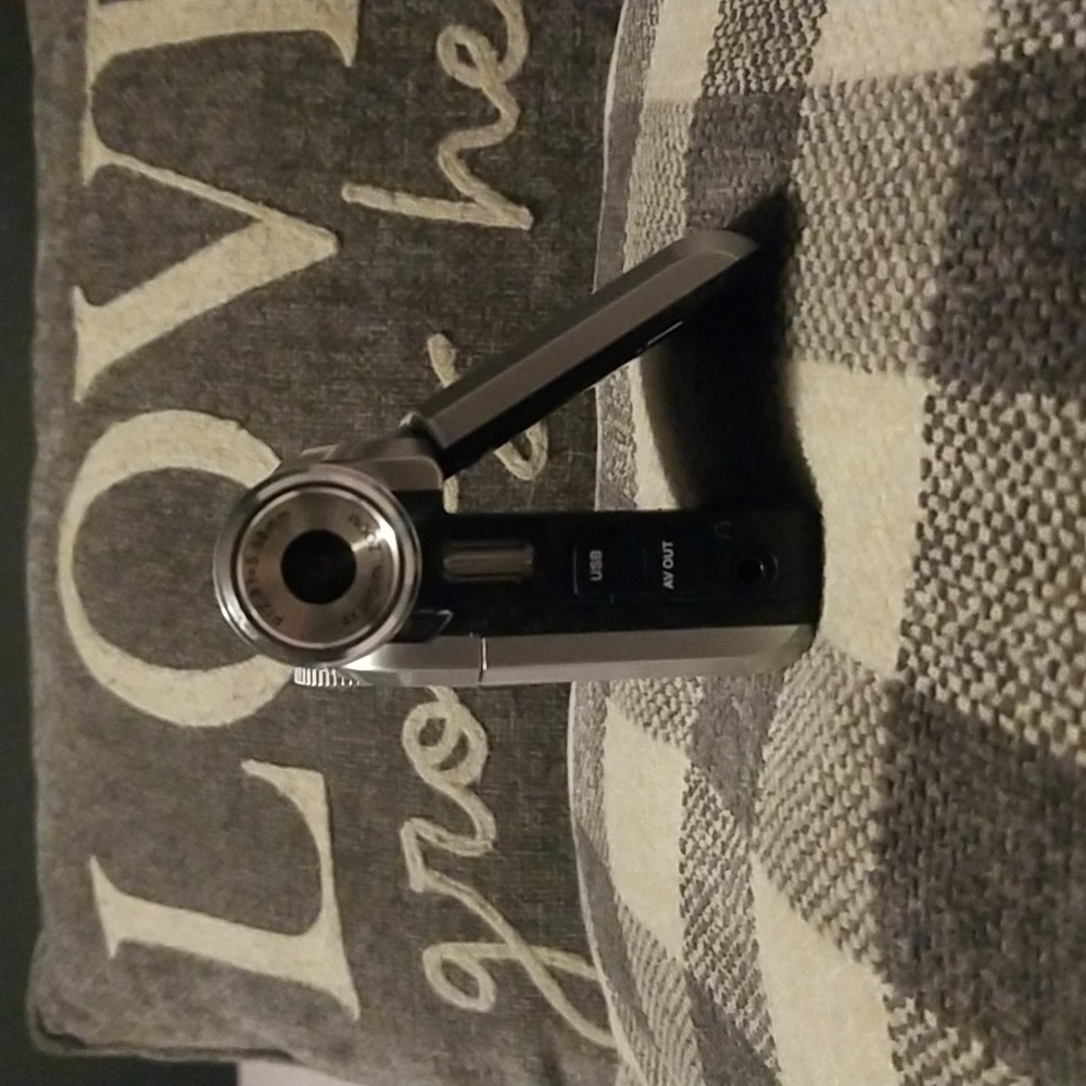 Digital video camera